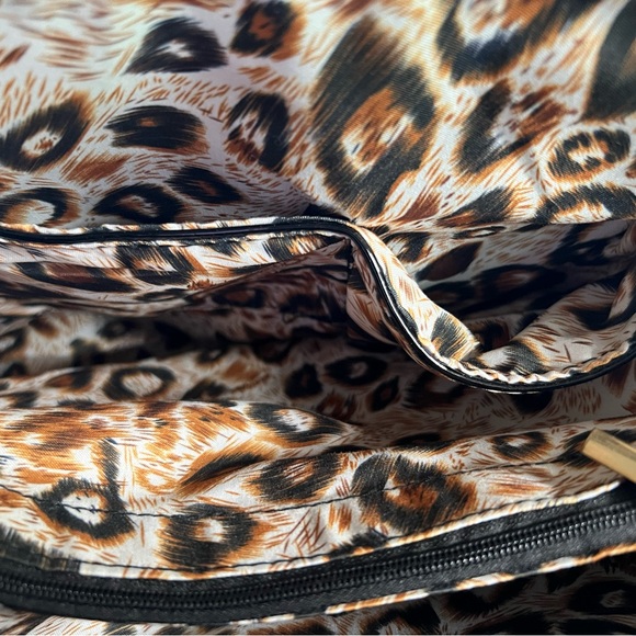 Boutique Stylish Women's Fashion Print Bag - Picture 3 of 16